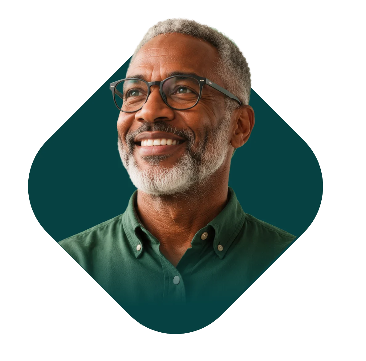 Senhor sorrindo, cliente da RevisaPrev